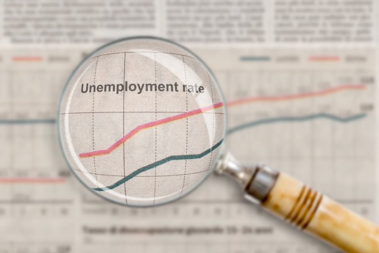 失业率放大镜研究分析报纸